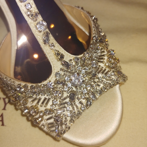 NIB Badgley Mischka Crystal Wedge Sandals - Picture 3 of 8
